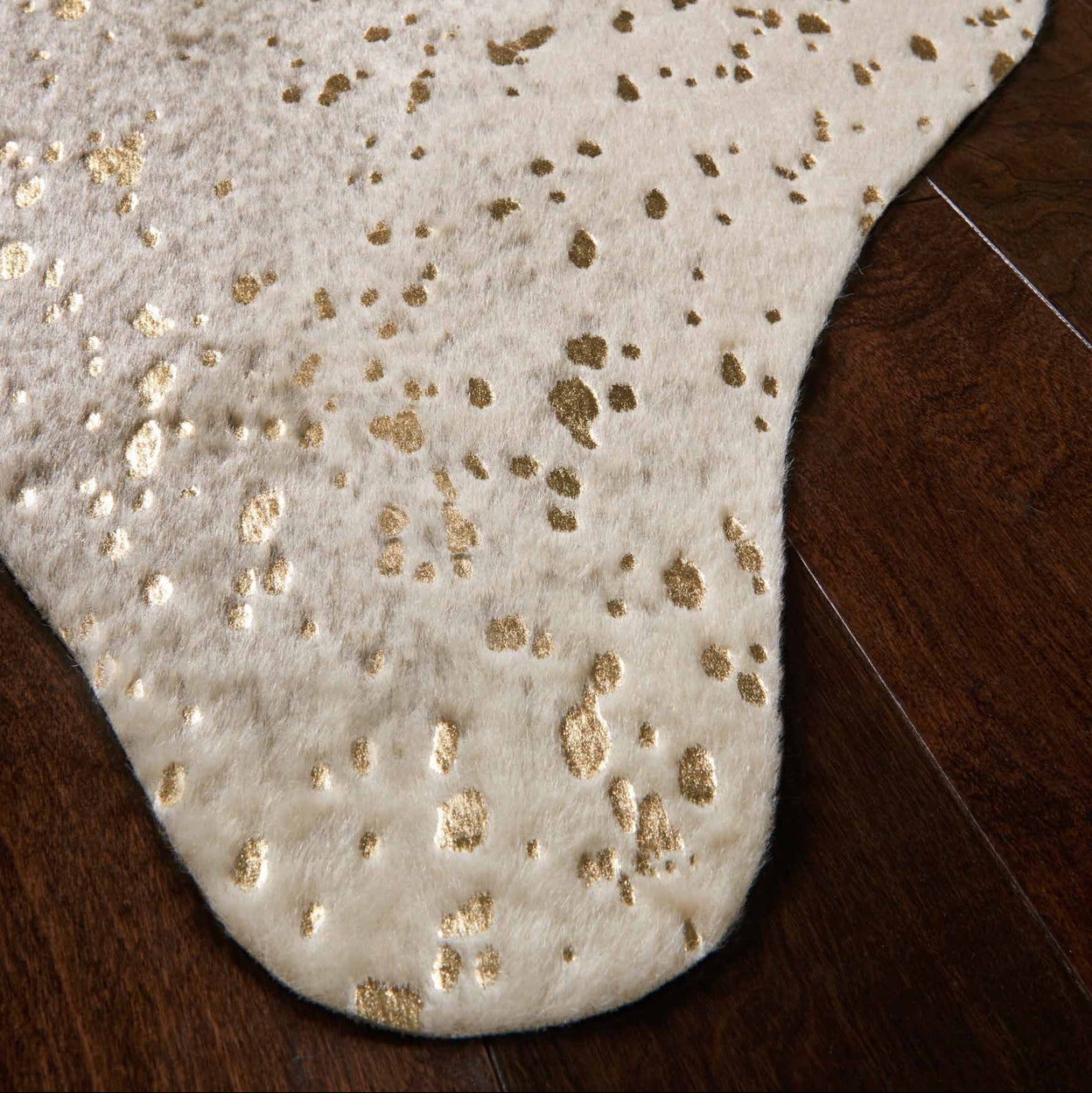 Bennet Pewter & Gold Rug
